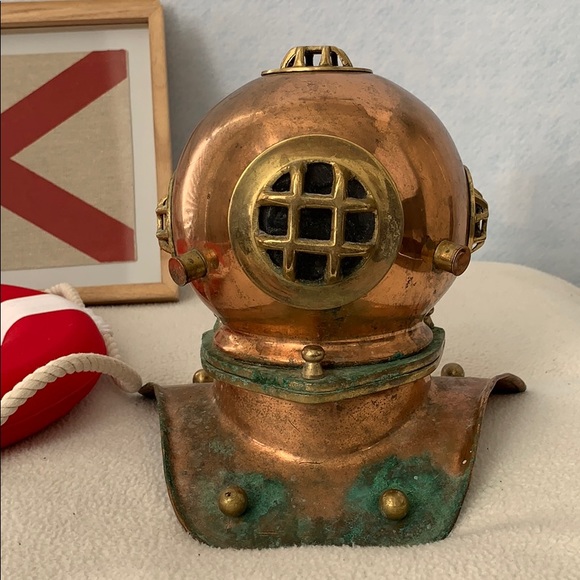 Nautical Flag/Vintage Diver Helmet Decor Set - Picture 6 of 11